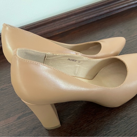 Nude block heels - Picture 4 of 7